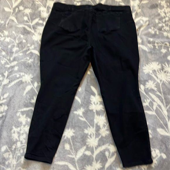 NWOT Torrid Bombshell Skinny Jeans - black  “feel the fit” Sz Torrid 26R - Picture 6 of 12